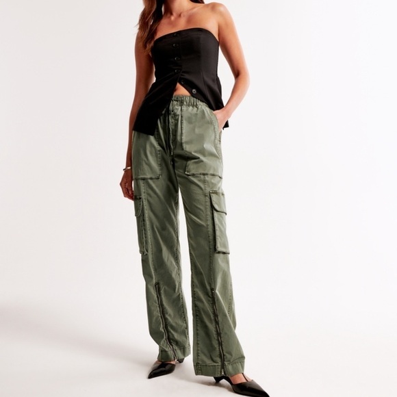 Abercrombie & Fitch Baggy Cargo Pull-On Pant Green XLS‎ NWT - Picture 1 of 12